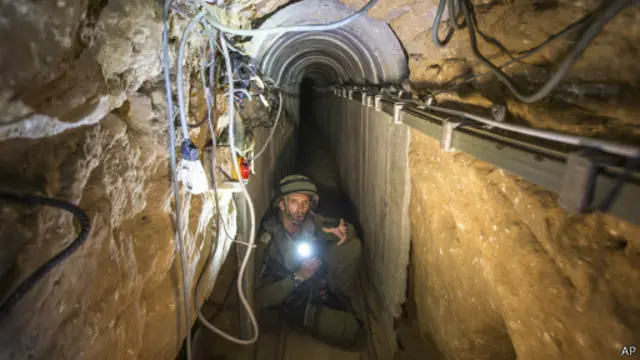 نتنياهو قال إنه لن يقبل هدنة لا تسمح باستكمال تدمير شبكة الأنفاق في غزة.