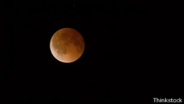 La Luna Roja