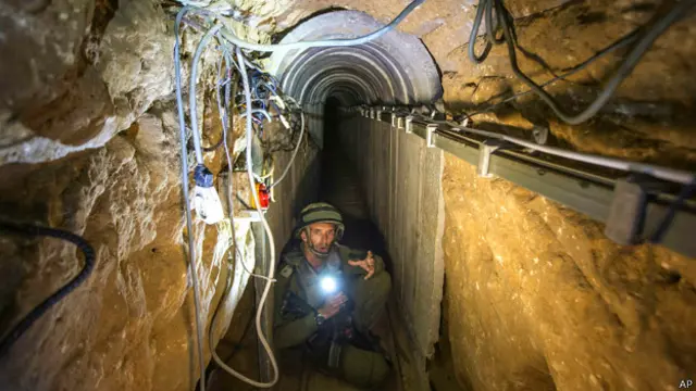 اسرائیل می‌گوید به عملیات خود برای نابود کردن شبکه تونل‌ها ادامه می‌دهد