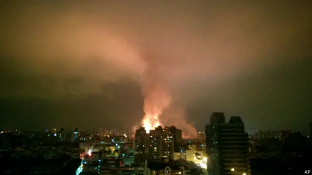 台灣中央災害應變中心說，肇禍主因是疑似丙烯的石化原料氣體.