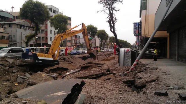 高雄凱旋路爆炸現場