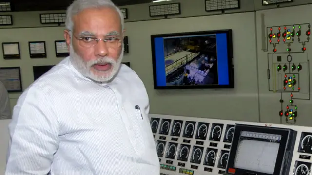 नरेंद्र मोदी