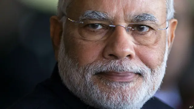 नरेंद्र मोदी