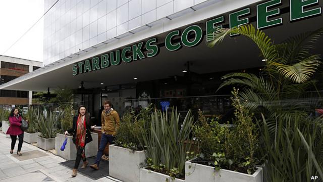 Primera tienda de Starbucks en Colombia