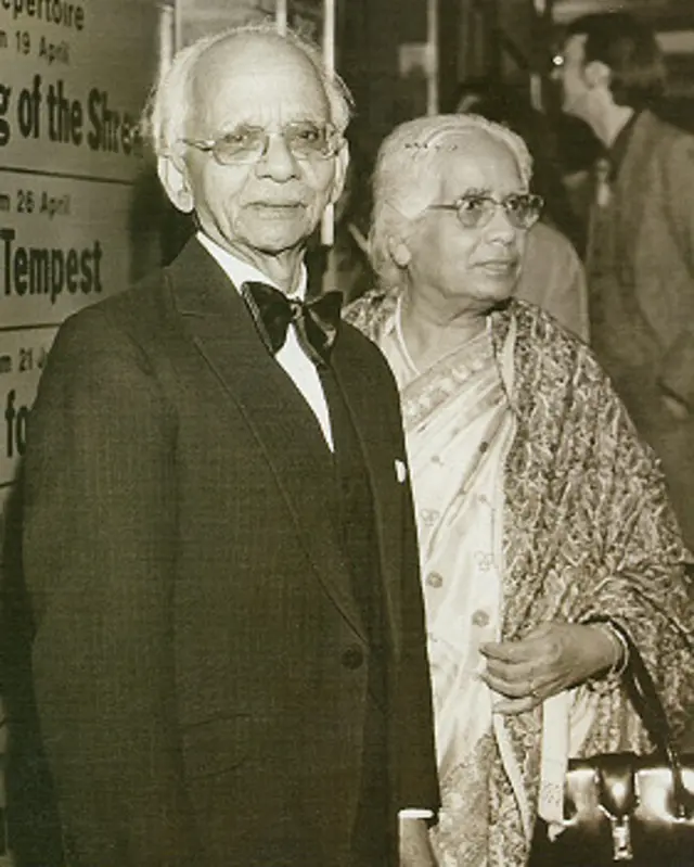 नीरद चौधरी