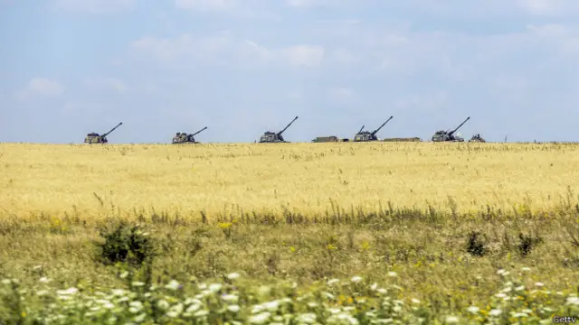 他们是冲突区内35平方公里的范围发现这些遇难者的遗骸的。此前，227具尸体被发现，并被运往荷兰做尸检。