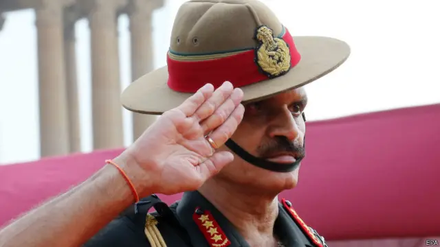 جنرل سہاگ نے جمعرات کو ہی اپنے عہدے کی ذمہ داری سنبھالی تھی اور آج دفتر میں ان کا پہلا دن تھا