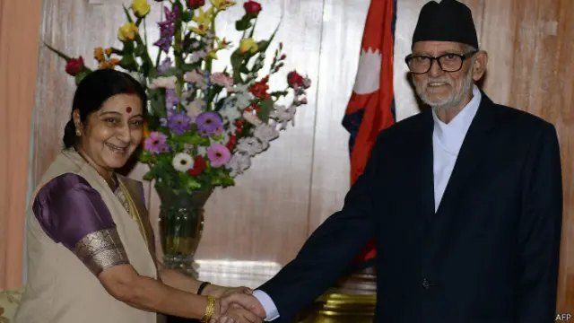 सुषमा स्वराज और नेपाल के प्रधानमंत्री सुशील कोईराला