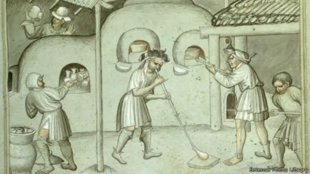 رسم لصناعة الزجاج قديما