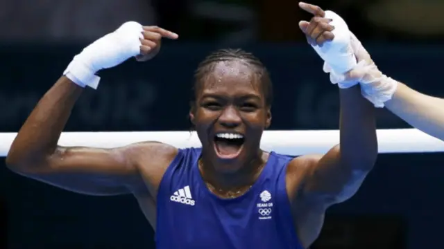 نکولا ایڈمز دولت مشترکہ کھیلوں کی پہلی خاتون باکسنگ چیمپیئن بنیں