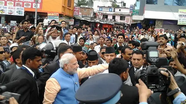 नरेंद्र मोदी