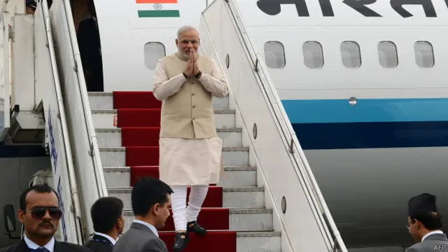 नरेंद्र मोदी