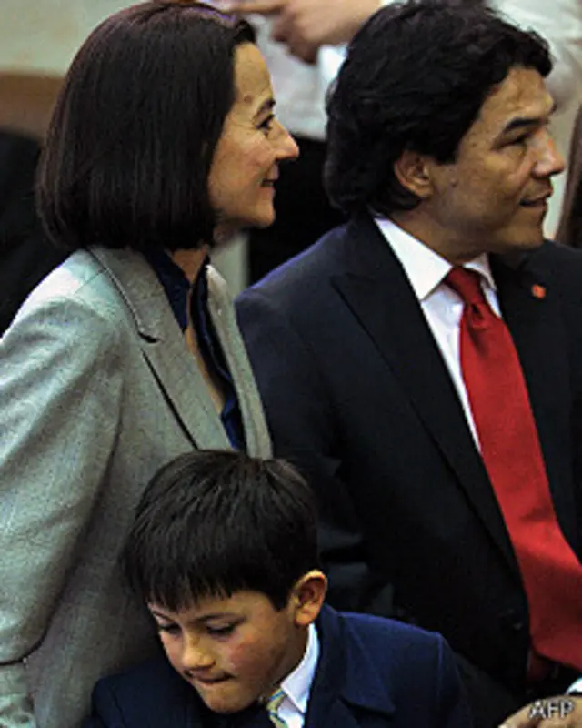 Clara Rojas y su hijo Emmanuel