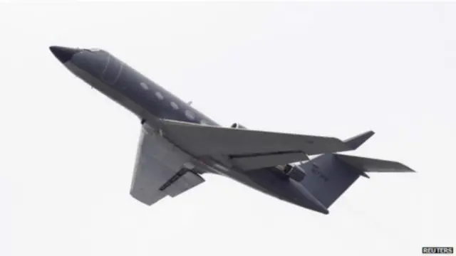 هواپیمایی که برای انتقال بیماران آمریکایی اجاره شده هر بار فقط یک بیمار را منتقل می کند