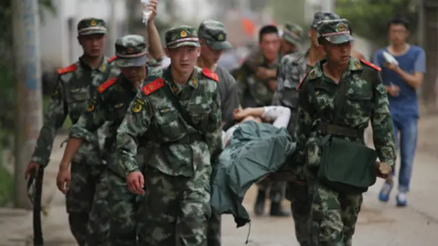 2500-dən çox əsgər xilasetmə işlərinə cəlb edilib