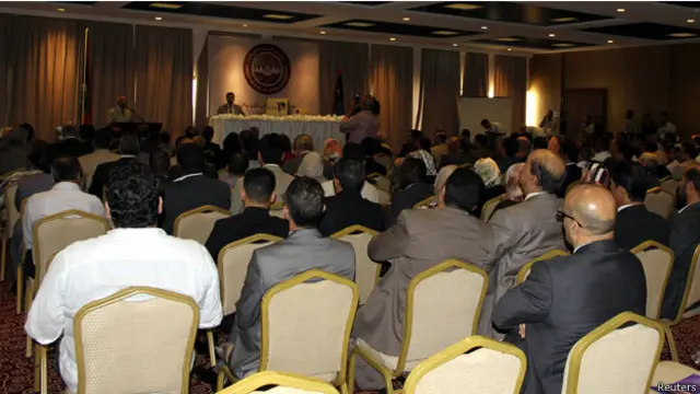 عقد المجلس جلسة غير رسمية يوم السبت