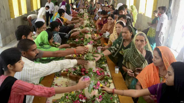 भारत, सावन का आखिरी सोमवार, शिवलिंग