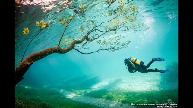 Uma tempestade dramática, uma paisagem subaquática e um festival Hindu são alguns dos vencedores do concurso National Geographicwww bet365Fotoswww bet365Viagem