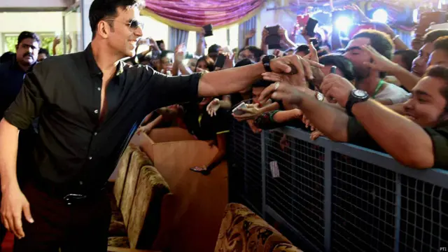 भारत, बेंगलुरू, अक्षय कुमार