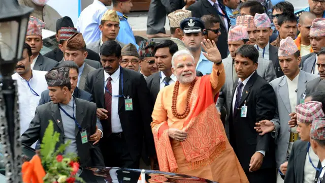 नरेंद्र मोदी