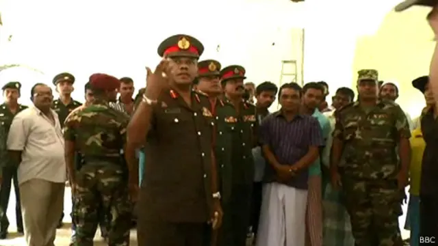 හමුදාපති දයා රත්නායක අලුත්ගම සංචාරයක