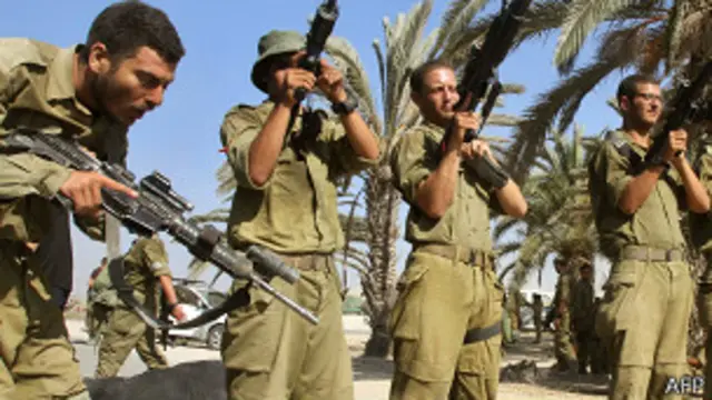 Израильские войска 4 августа 2014 года