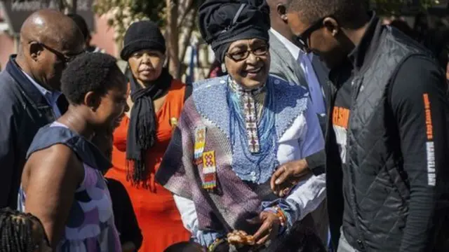 
Winnie Mandela voulait interdire cette réunion de famille, mais la justice a débouté mardi sa demande. 