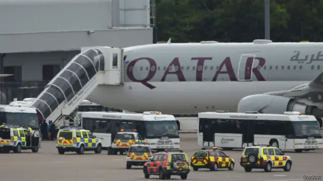 كان على متن الطائرة 269 مسافرا و13 من افراد الطاقم