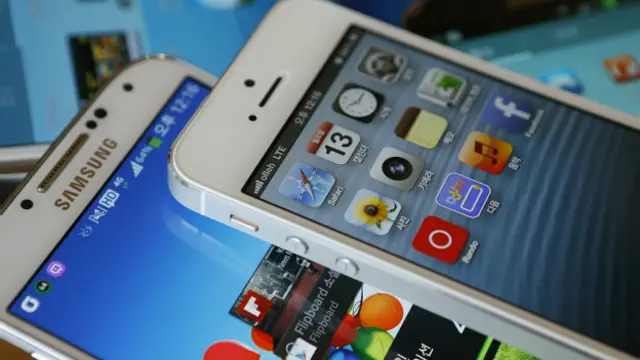 सैमसंग और ऐपल स्मार्टफ़ोन