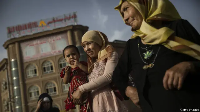 Фаоллар Хитой ҳукумати уйғурлар дини ва маданиятини йўқ қилаётганини айтишади