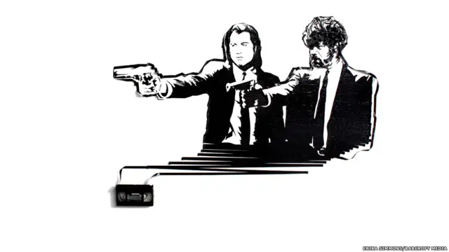 استخدمت الفنانة شريط نسخة من فيلمPulp Fiction للمخرج كونتين تارانتينو، لإعداد لوحة تصور بطلي الفيلم جون ترافولتا وصامويل إل جاكسون.