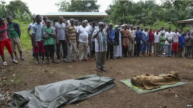 Tổng thống Liberia nói dịch bệnh lan rộng do sự lãnh đạm, nghèo khó, các hủ tục tôn giáo và văn hóa