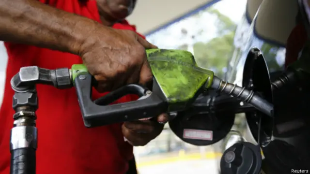 Subsídio ao combustível representa um rombo de US$ 12,5 bilhões anuais aos cofres de estatal