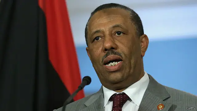 عزا الثني الإخفاق في جمع السلاح إلى انعدام الثقة بين الليبيين