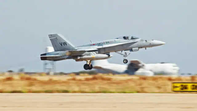 Ini menjadi operasi militer pertama AS sejak penarikan pasukan pada 2011 lalu. 