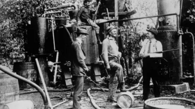 1922年，美國客船開始在巴拿馬登記。