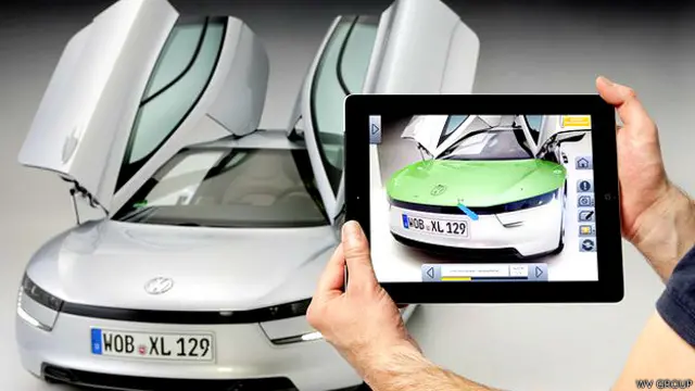 Uso de tabletas con realidad aumentada en una fábrica de Volkswagen