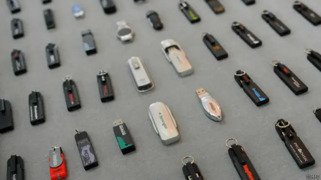 څلور کاله پخوا د ایران هستوي سیستم ته یو ایس بي په ذریعه ویروس ور دننه شوی و