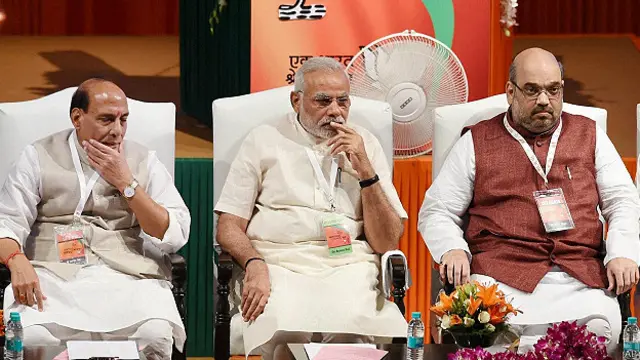 नरेंद्र मोदी