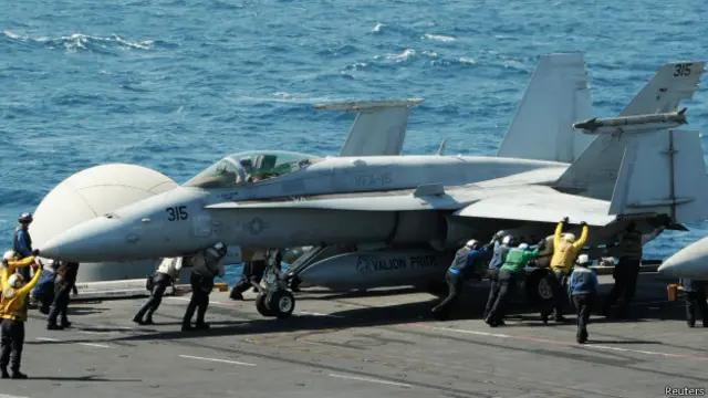 Истребитель F/A-18C Hornet ВВС США