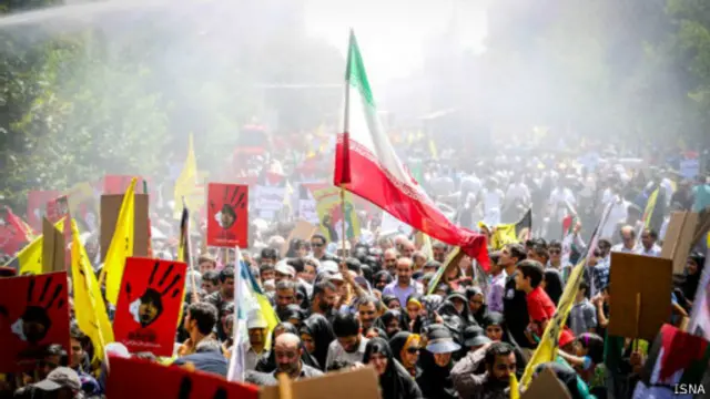 راهپیمایی روز قدس در تهران با حضور مقام‌های بلندپایه دولتی برگزار می‌شود