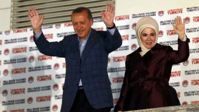 ۔۔۔ہمارے نمائندے کے مطابق ترکی کے نئے سربراہ کے پاس اس اہم جغرافیائي اور سیاسی خطے کی چابی ہوگی