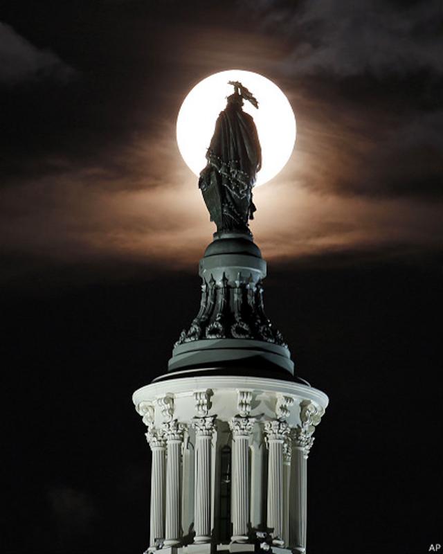 La superluna en Washington