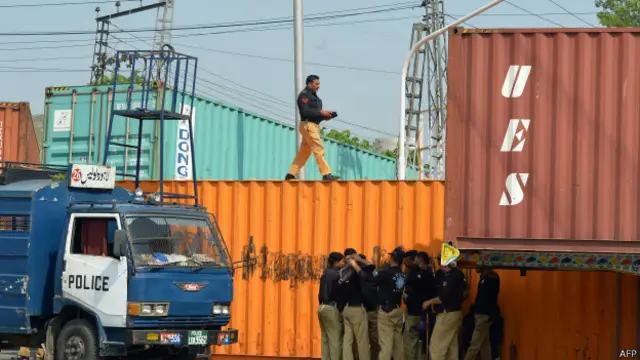 علامہ طاہر القادری کے یوم شہدا کو روکنے کے لیے لاہور کو چار روز پہلے مکمل بند کر دیا گیا