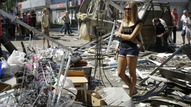 مشرقی یوکرین میں جاری جنگ کے نتیجے میں ہزاروں لوگ بے گھر ہو گئے ہیں