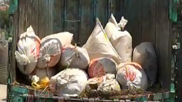 ملي امنیت په خپره کړې اعلامیه کې ویلي، له چاودېدونکو توکو ډکې مازدا سره یې د شمالي وزیرستان یو شکمن کس هم نیولی.