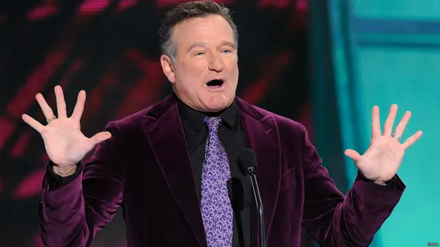 بخشی از شهرت ویلیامز ناشی از موفقیت او بر روی صحنه به عنوان کمدین بود. 