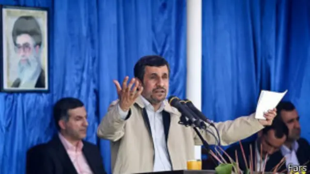 منتقدان احمدی نژاد دولت او را به ایجاد بحران کنونی متهم می‌کنند
