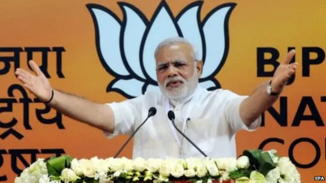 සංවර්ධනය කරා පියනගන මාවතට සියලු දෙනා එක් කර ගැනීමට අවශ්‍යයි - මෝදි 