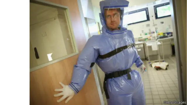 لباس مخصوص برای جلوگیری از آلودگی به ویروس ابولا